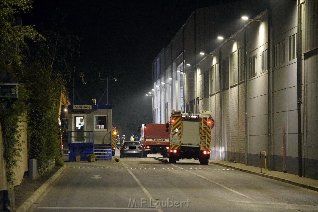 Feuer 2 AVG Koeln Rath Heumar Wikingerstr P103.JPG - Miklos Laubert